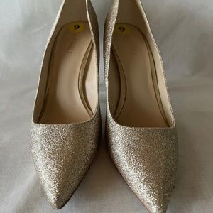 Nine West Heels Gold Glitter Pointy 4" Stilleto High Heel Pumps 9M EUC